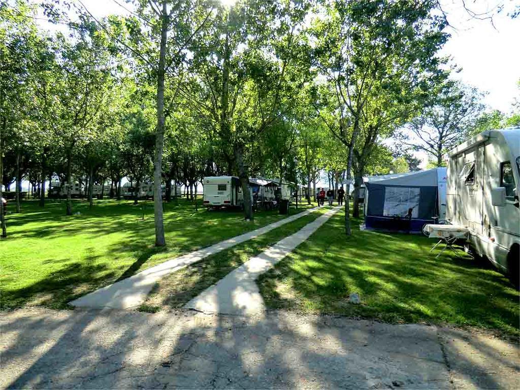 Camping Santa Tecla A Guarda Bagian luar foto