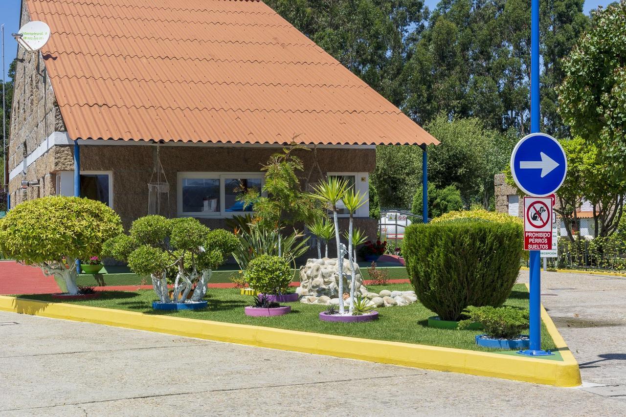Camping Santa Tecla A Guarda Bagian luar foto