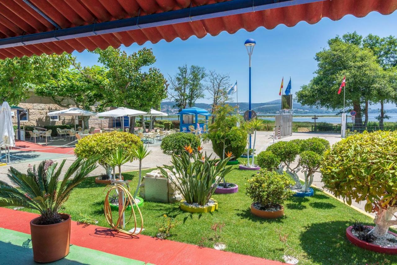 Camping Santa Tecla A Guarda Bagian luar foto